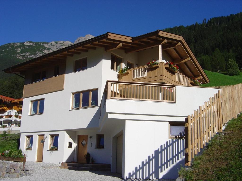 Apartamento Haus Harbauer Neustift im Stubaital Exterior foto